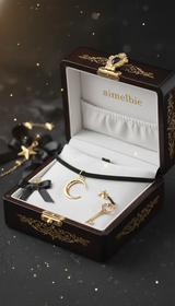  Crescent Moon Choker - Gold Color (Penthouse3 Hanjihyun, LOONA Yves Choker)