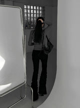Button Slim V-Neck Knit