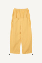 Round curve sweatpants