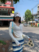 シルエットタイトロングスリーブドボタンtシャツ