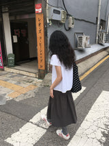 ボタンミディスカート