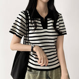 Bendy Stripe Danjara Collar Short-Sleeved Knitwear