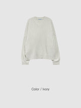 V-NECKED KNITWEAR