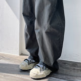 Knee-Pleat Pocket Wide Pants