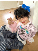 sillysis 可愛いイラストの小熊、ピンクの花柄プリント、宮廷風のギャザーレース付きTシャツ、インナー用トップス レディース