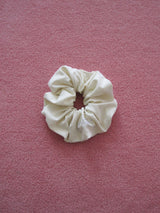 IDMT pop scrunchie (Yellow)