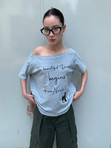 レタリングワンショルダーオフショルダーオーバーフィット半袖Tシャツ