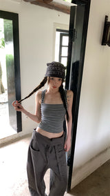 ボールドショルダーストライプスリーブレスTシャツ
