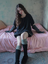 check button kneesocks / black