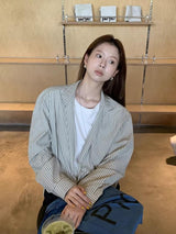 Stripe collared shirt layered T-shirt