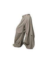 RELABEL Three-dimensional Composition (Lines and Corners) Horizontal And Vertical Combination Of Pleated And Draped Loose-fitting Scimitar Silhouette Suit Trousers