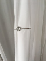 button hairpin