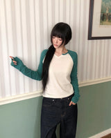 タミンVネックラグランロングスリーブTシャツ