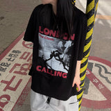 ロンドン レッド グラフィック Tシャツ