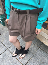 ユウヒ ロールアップ ボタン ショートコットンパンツ