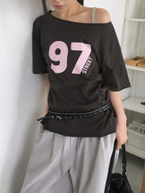 テキン レタリング オフショルダー オーバーフィット ショートスリーブTシャツ