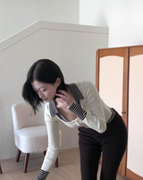 プレティカラーボタンUネックニット