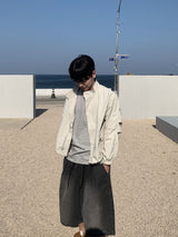Hidden button windbreaker