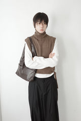 pocket hobo leather bag