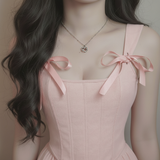 [tripleS Lynn Necklace] プレッツェルカラーボーンネックレス - Silver Color