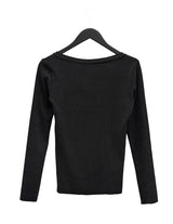 Rose Applique Deep Round Tee