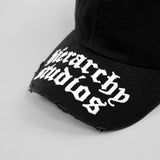 Hierarchy Studios - ディストレスブラックワイドロゴベースボールキャップ