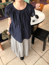 Flow check skirt