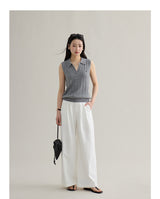 loose-fit high-waisted straight denim pants