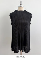 Loel Cut Line Pleated Cap Sleeve Blouse