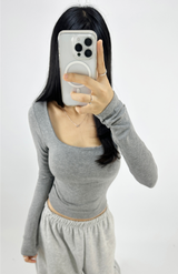 (WITH VOLUME PADS/BASIC ITEM/COMFORT & STRETCH GUARANTEED❤) 3 COLORS BASIC STRETCH SEMI-CROPPED U-NECK T-SHIRT