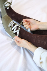 falling snow tights (brown)