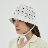 VA Curved Oval Metal Knit Punching Bucket Hat / White