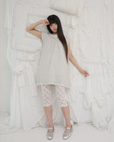 BUTTON LACE CAPRI PANTS / WHITE