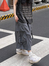 buckle flap cargo bermuda pants