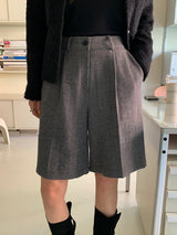 [MADE] Fidic Wool Herringbone Bermuda Pants