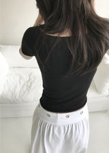 BOAT NECK OFF TEE