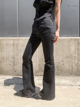 ブラック レール ピンストライプ ブーツカット ロングパンツ (Black)
