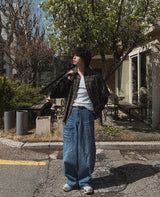 Post pocket cutting wide denim pants