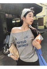Control off-shoulder loose fit short-sleeved T-shirt