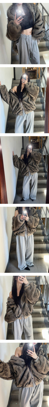 [Unisex] ファー2wayフードジャンパー(4color)