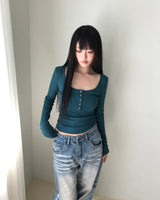 Meiko Ribbed Button Long-Sleeve T-Shirt