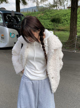 リアムピーチファズスリムフードシャーリングTシャツ