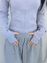 Fingerhole line hooded half zipup