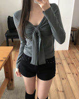 ヒナシャーリングタイリボン長袖Tシャツ