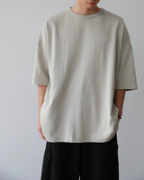 BSTUDIOS_モメンツ 1/2 Tシャツ