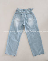 Lace torn jeans. Wide jeans