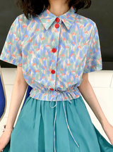 Short-sleeved shirt with lace drawstring and colorful ink print