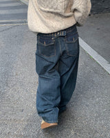 バックボタンメガデニムパンツ