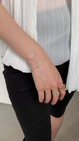 Silver line@bracelet