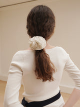 Cosymosy White Camellia Scrunchie